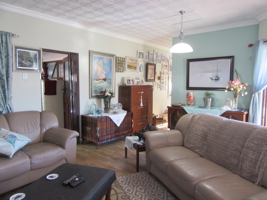 3 Bedroom Property for Sale in Deoville Park Western Cape